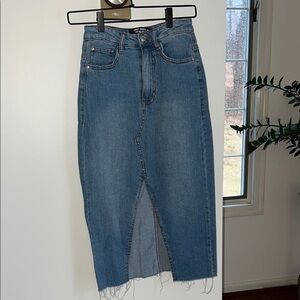 Blue Denim Midi Skirt with Frayed Hem